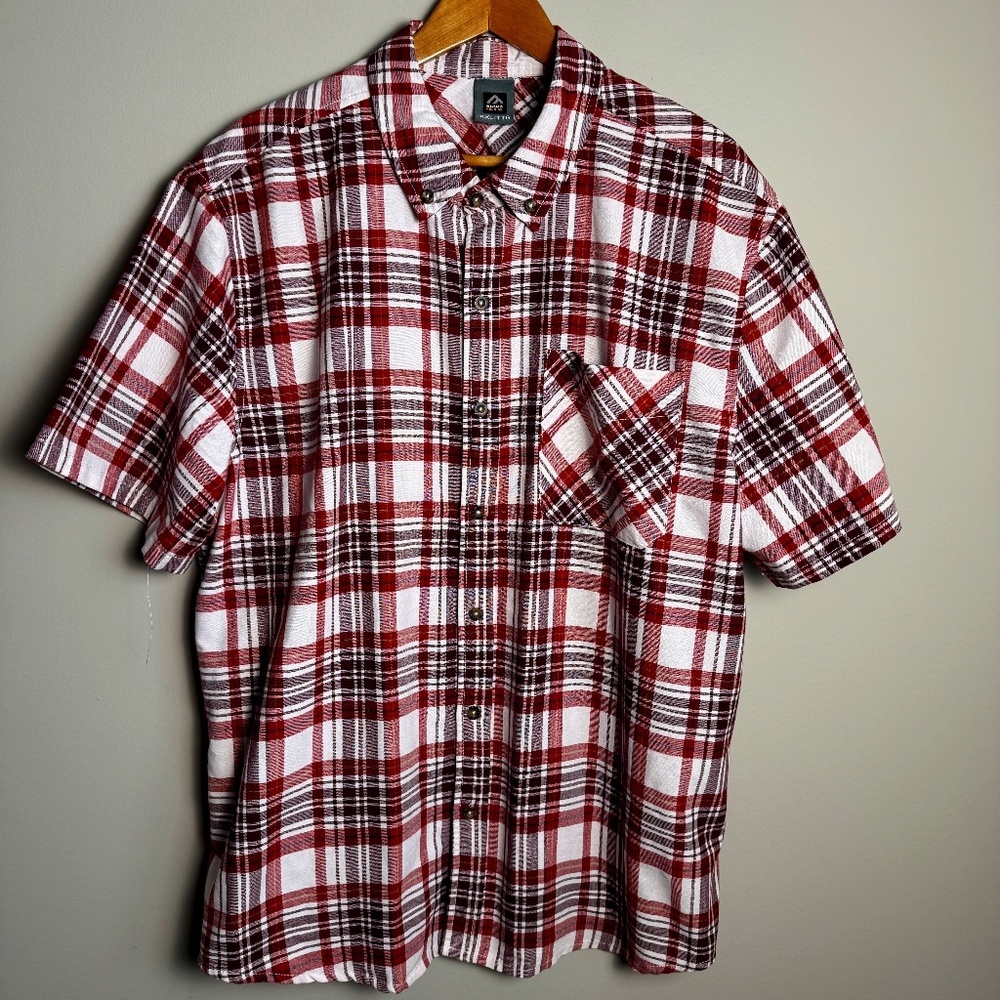 Black Mountain Men's XXL Red Plaid Button Up Short Sleeve Shirt Lightweight‎